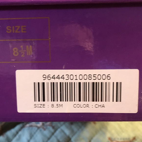 Twiggy LONDON Dark grey ankle booties size 8.5. - Picture 13 of 13